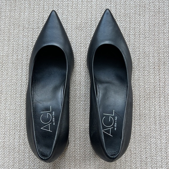 AGL "Tracy" Pumps - Picture 2 of 6